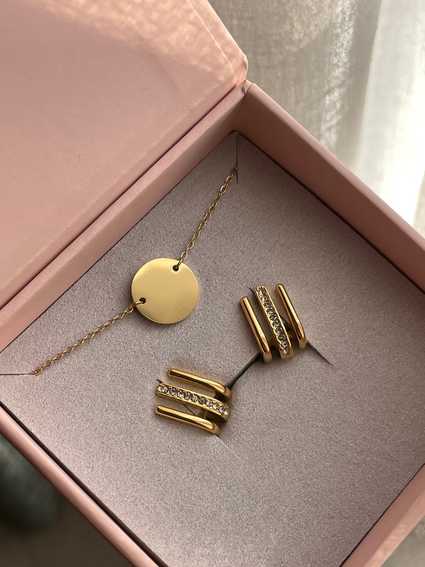 Gift Set One-Kelly Praise