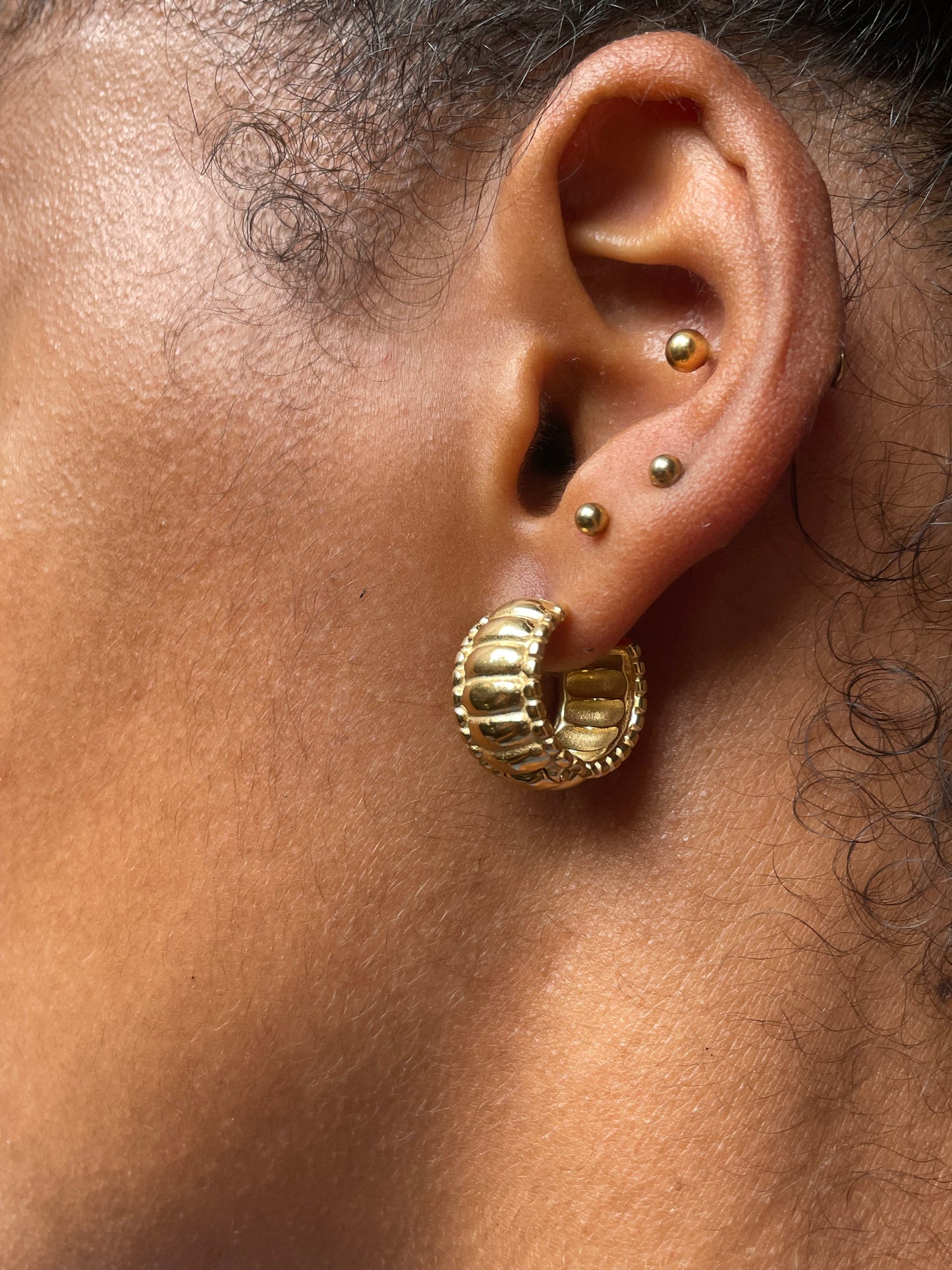 Ribbed Chunky endless hoops-Kelly Praise