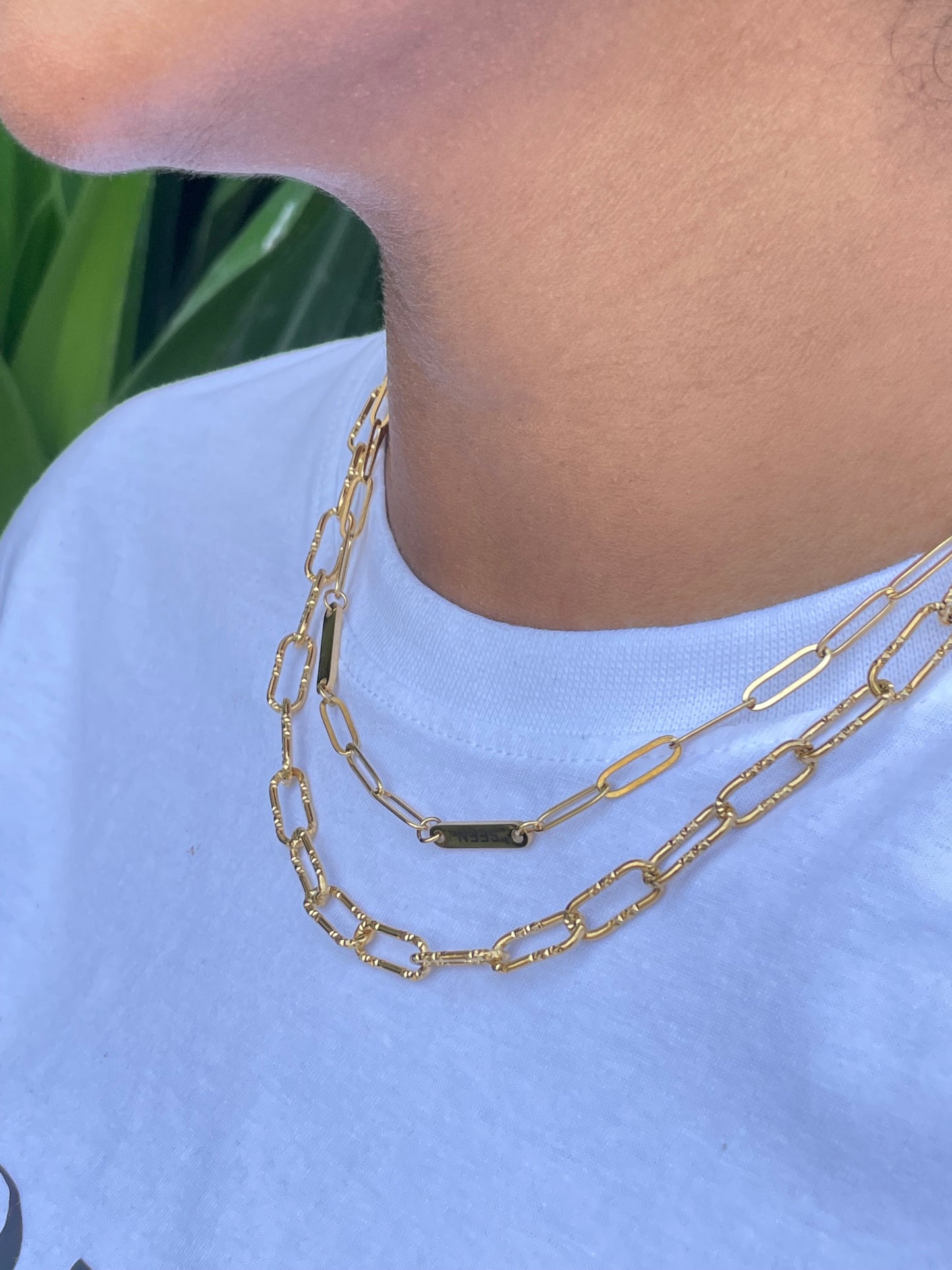Paperclip bar necklace-Kelly Praise