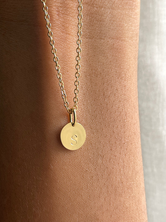 Round charm disc necklace
