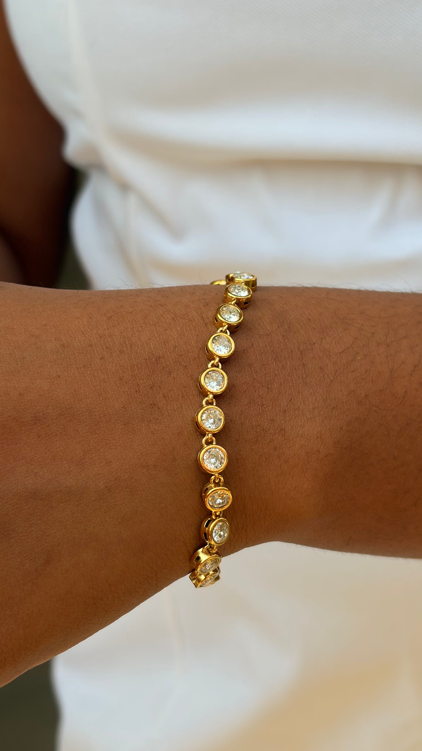 Bezel tennis bracelet