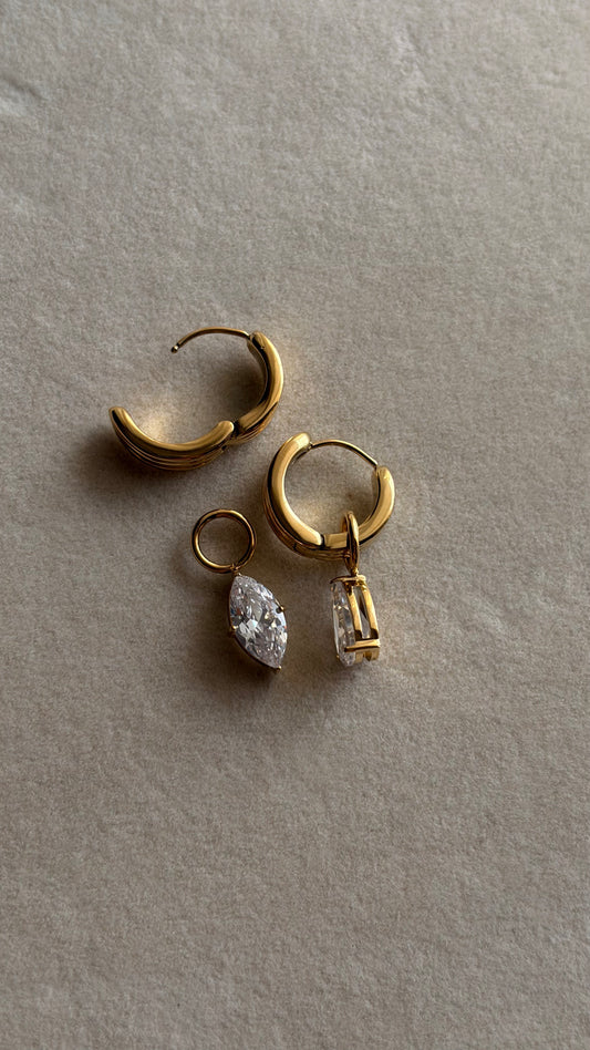 Charm assymetrical earrings