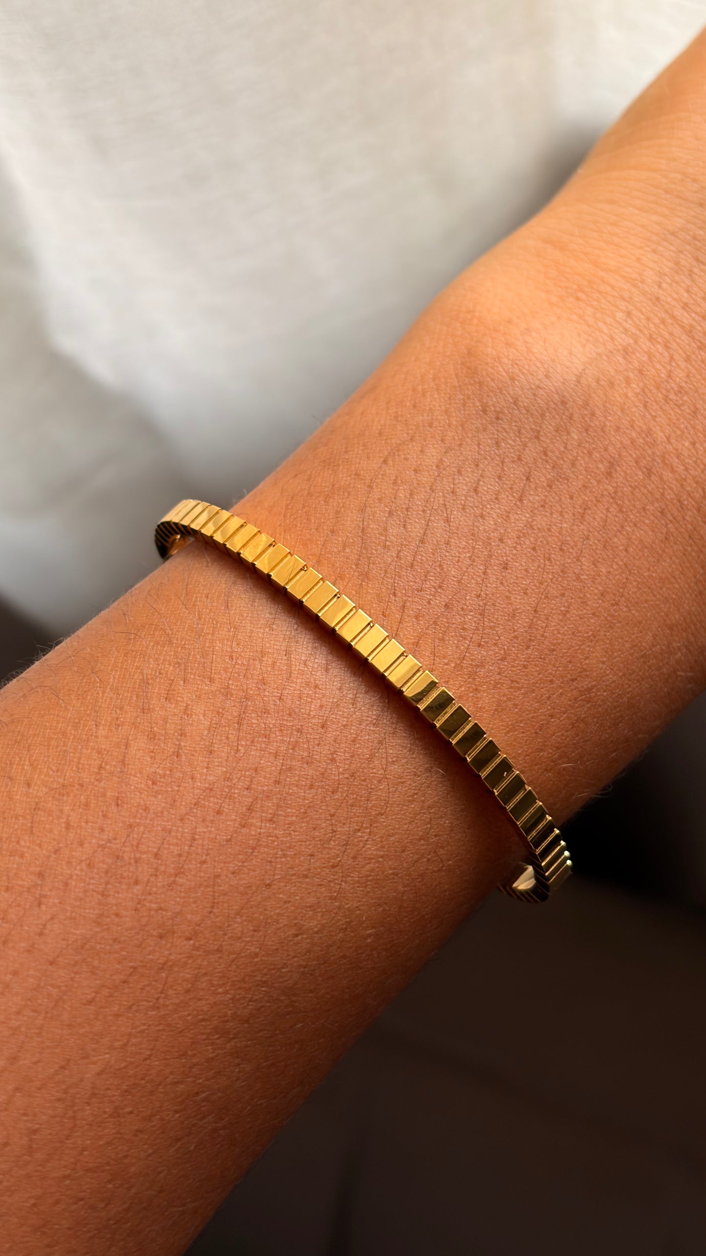 Ribbed cuff bracelet
