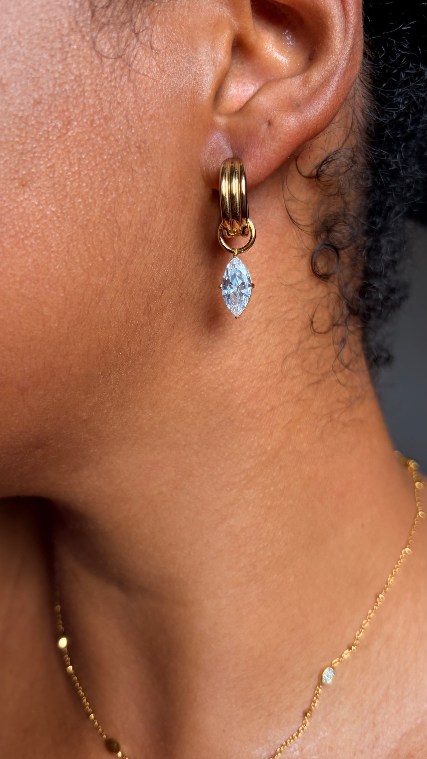 Charm assymetrical earrings