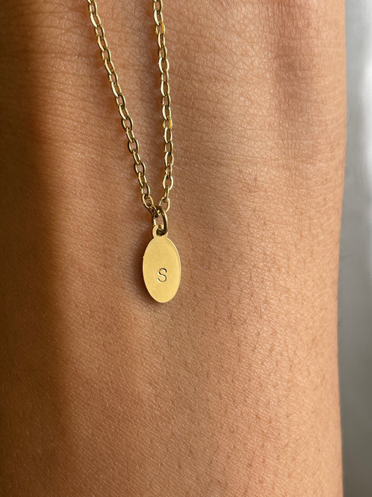 Oval charm necklace