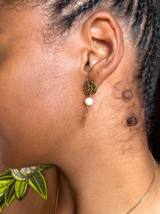 Pearl chain earrings-Kelly Praise