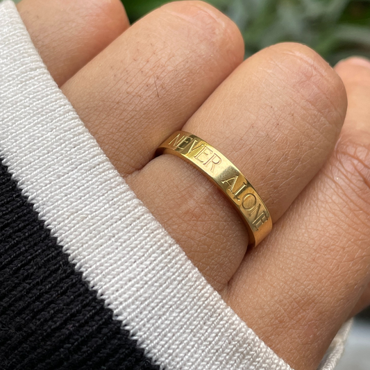 'Never Alone' Mini Affirmation ring